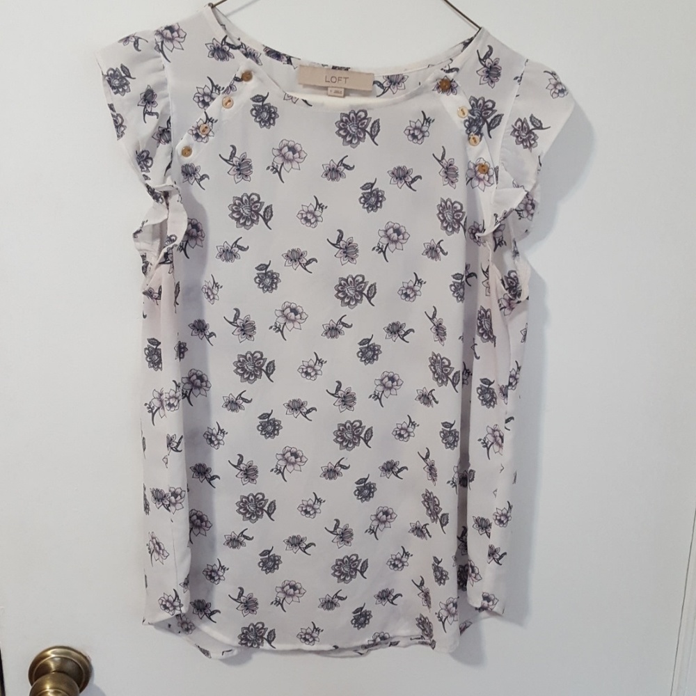 Flutter sleeve Loft top